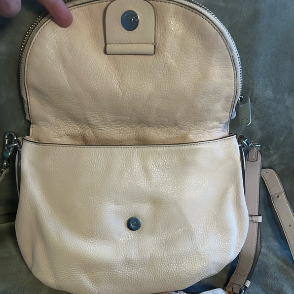 Marc Jacobs Natasha Q Crossbody with matching wallet - Picture 5 of 14